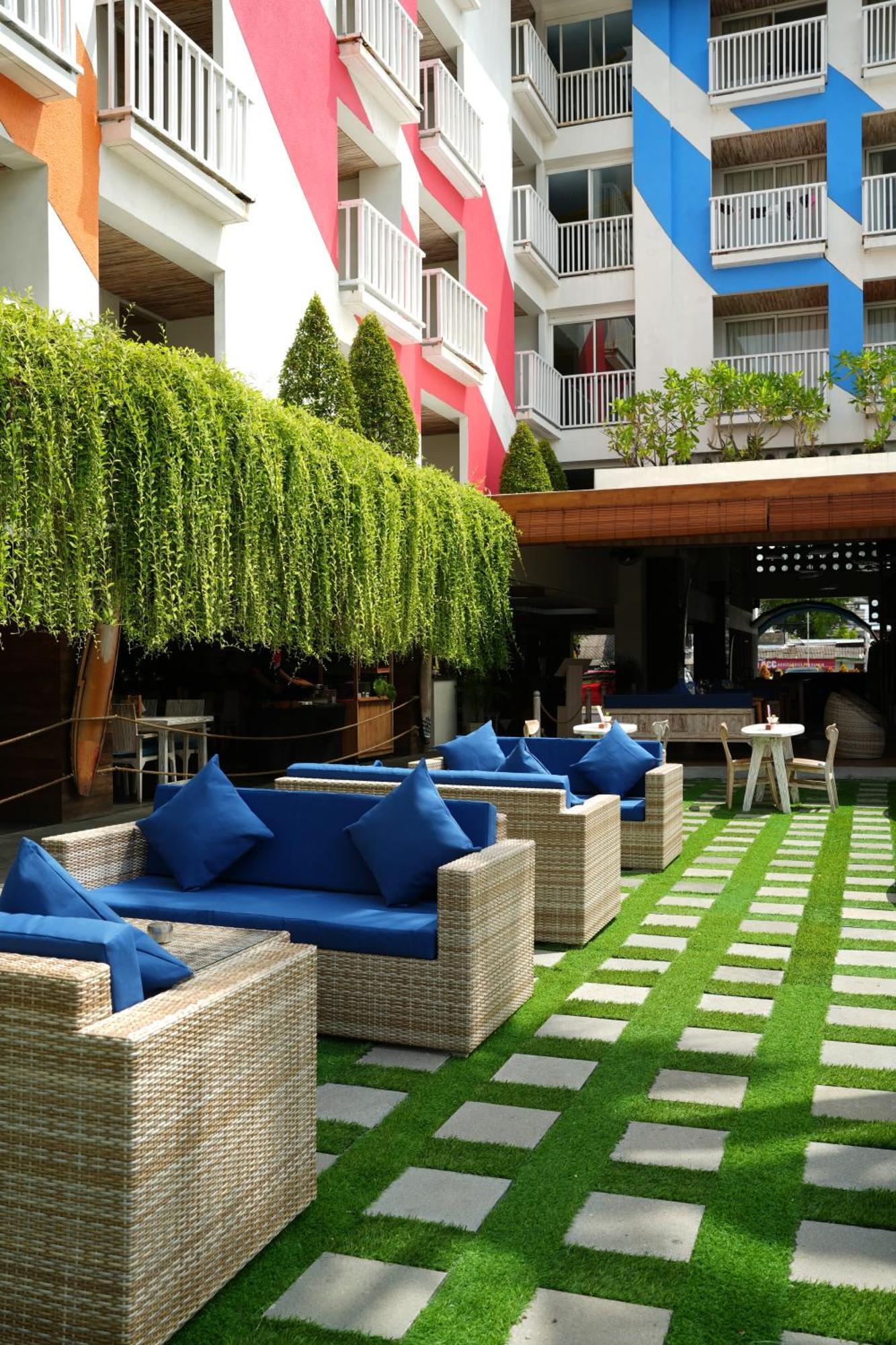Bliss Surfer Hotel By Tritama Hospitality Legian Exteriér fotografie