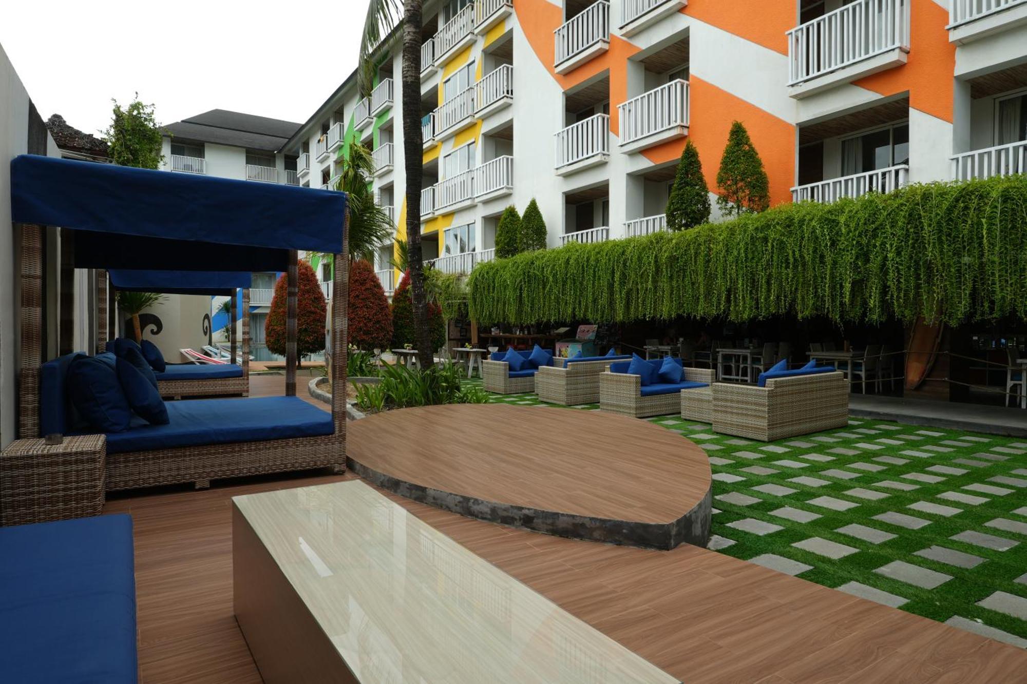 Bliss Surfer Hotel By Tritama Hospitality Legian Exteriér fotografie